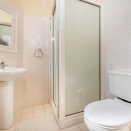 Holiday home 3 Bedroom With Private Pool And Views