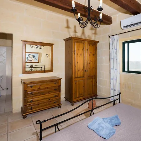 Holiday home 3 Bedroom With Private Pool And Views