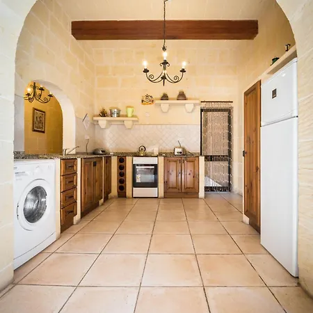 Holiday home 3 Bedroom With Private Pool And Views *