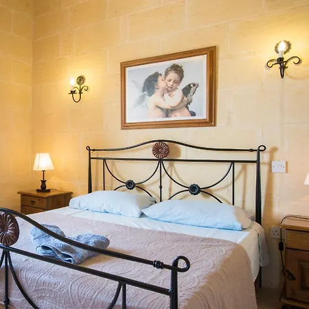 Holiday home 3 Bedroom With Private Pool And Views Nadur